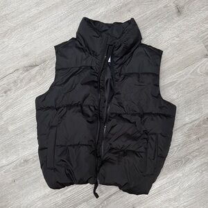 Old Navy Black Puffer Vest